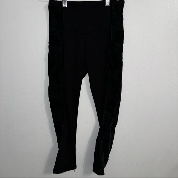 Lululemon Wunder Under High-rise Crop Flocked 21” inseam Black Size 2 - Picture 6 of 12